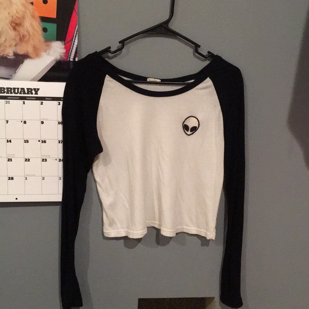 Brandy Melville Alien Shirt 👽
